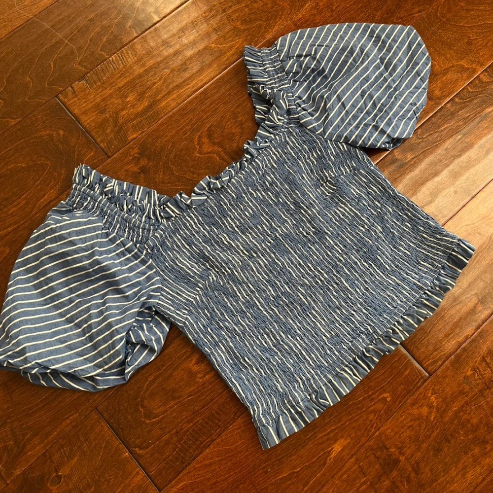 DO+BE Black and White Smocked Ruffled Blouse